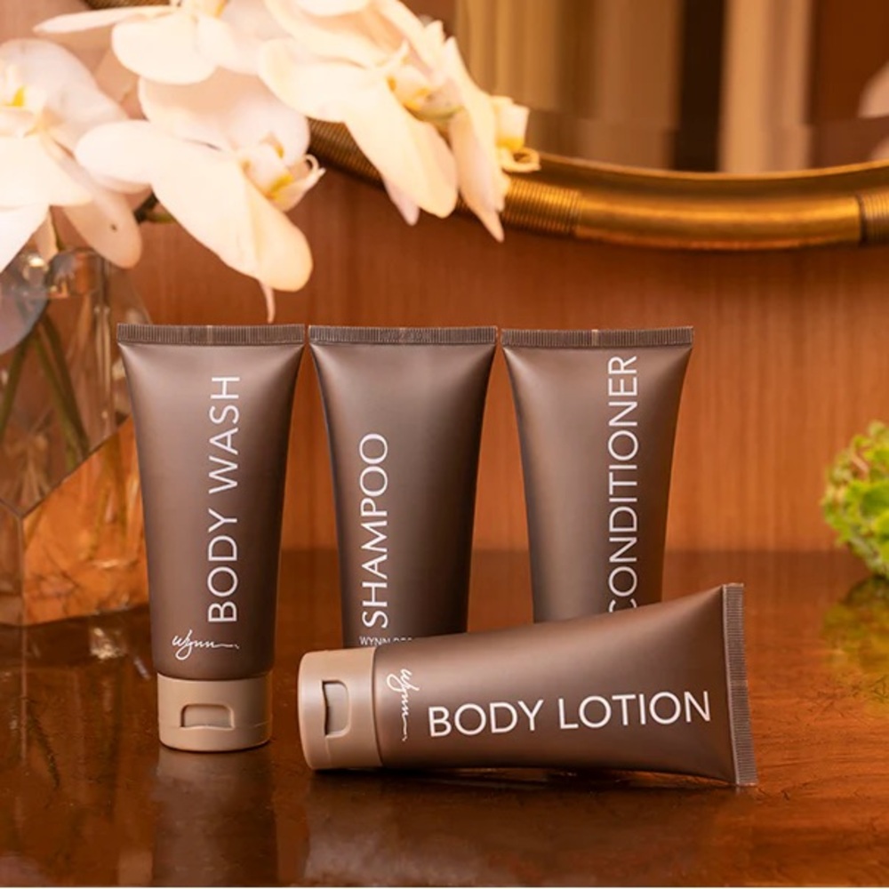 NWT Wynn Resorts Personal Care Collection Travel Size Kit 2.7 oz Molton Brown🚿🧼